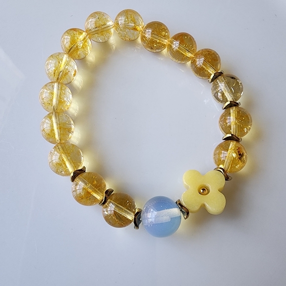 Citrine Beaded Bracelet with Floral Charm - Picture 2 of 3